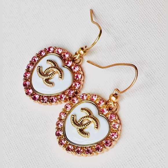 CHANEL Pink, White and Gold Heart Earrings - Picture 3 of 13